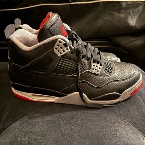 Air Jordan 4 Retro “Bred Reimagined” size 11